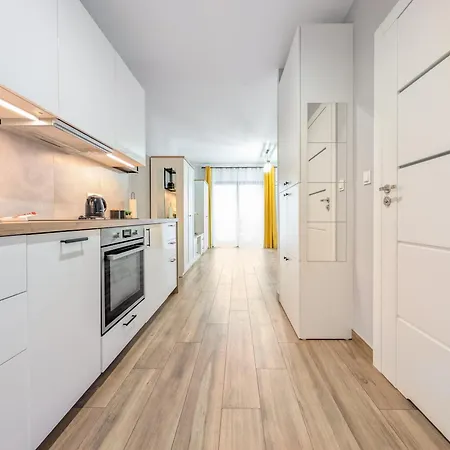 Apartment Traugutta Angelcity Gym & By Bookinghost *